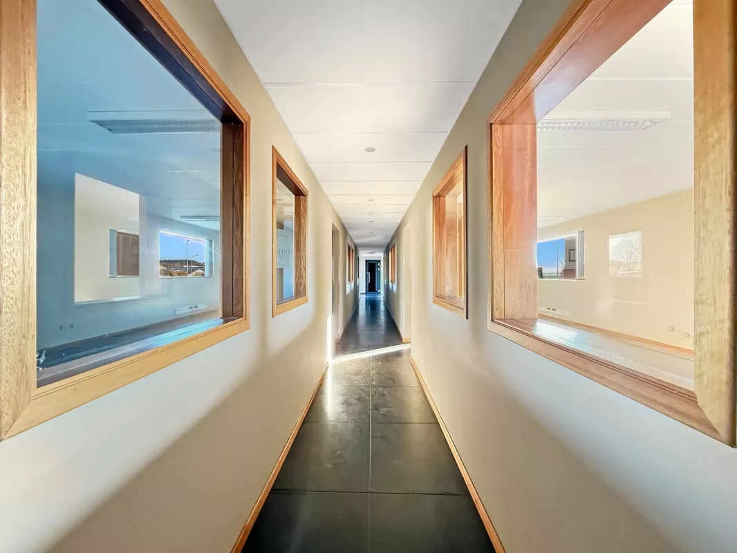 Image de IMMEUBLE DE BUREAUX DE 650 M² + 35 emplacements de parkings - Sorinnes
