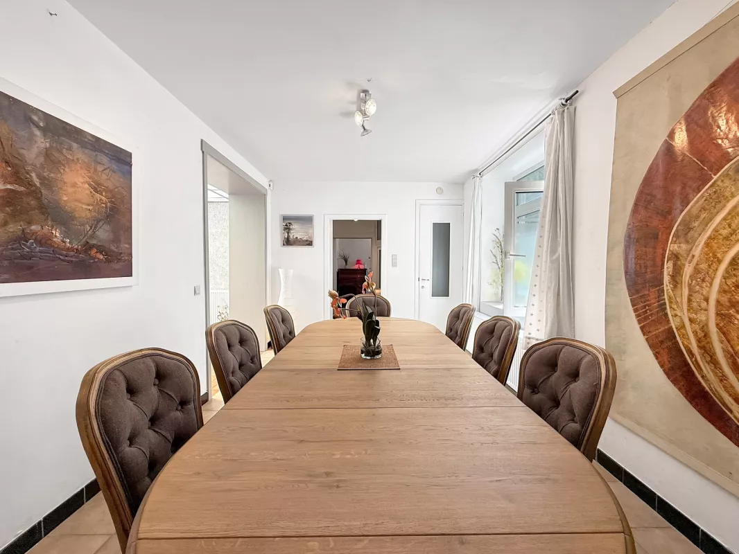 Image de Maison RENOVEE de 230 m² + Un espace de 185 m² A RENOVER - Nethen