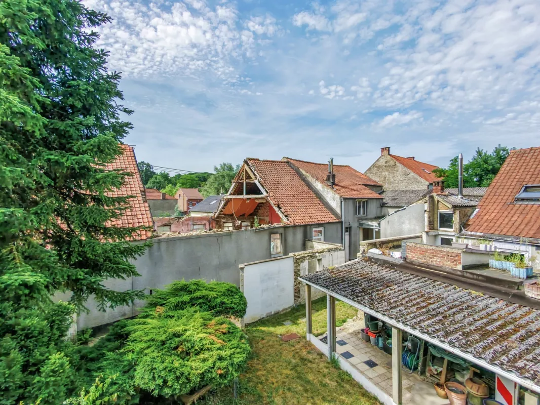 Image de Maison RENOVEE de 230 m² + Un espace de 185 m² A RENOVER - Nethen
