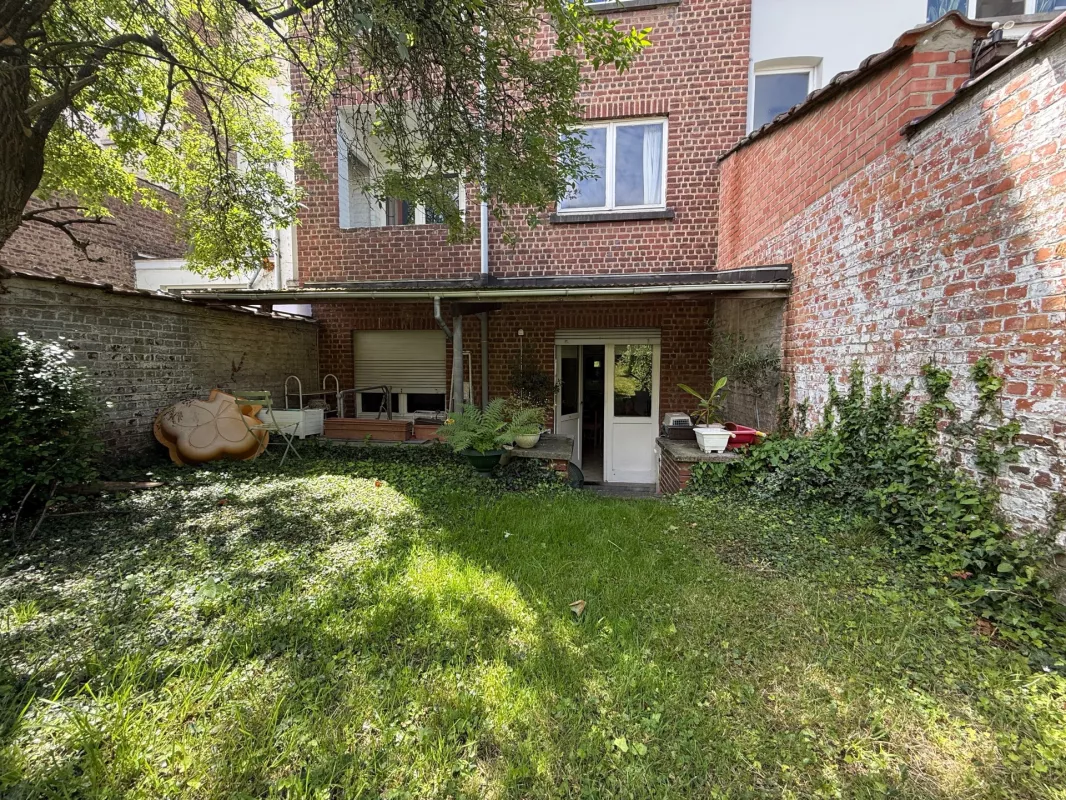 Image de MAISON DE RAPPORT A RENOVER - 5 UNITES - ETTERBEEK