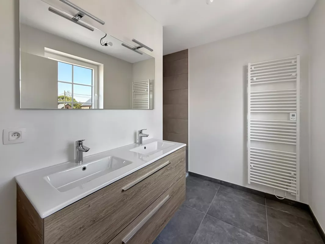 Image de VILLA NEUVE A BEAUVECHAIN - VUE SUR LES CHAMPS - BEAUVECHAIN