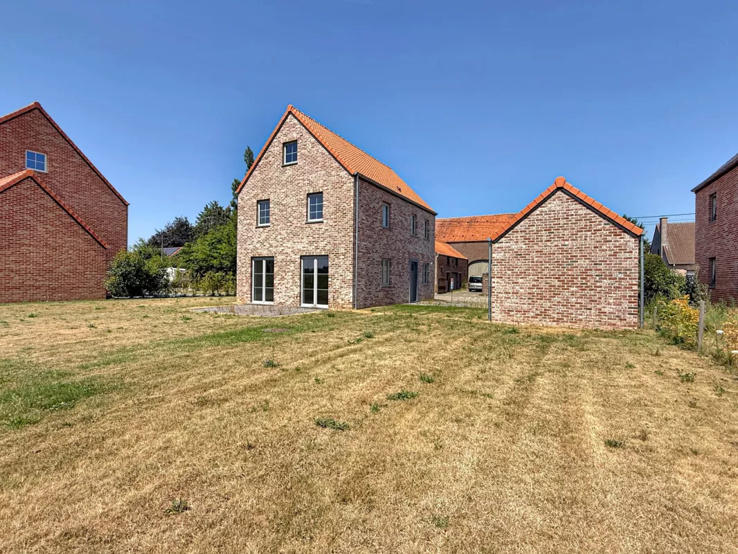 Image de VILLA NEUVE A BEAUVECHAIN - VUE SUR LES CHAMPS - BEAUVECHAIN