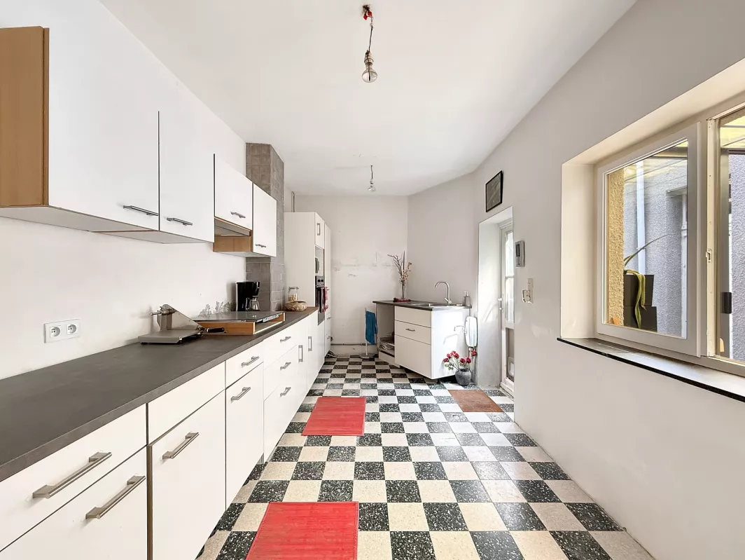 Image de NETHEN - MAISON DE 245 M³ HABITABLE - Nethen