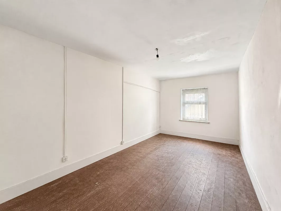 Image de NETHEN - MAISON DE 245 M³ HABITABLE - Nethen