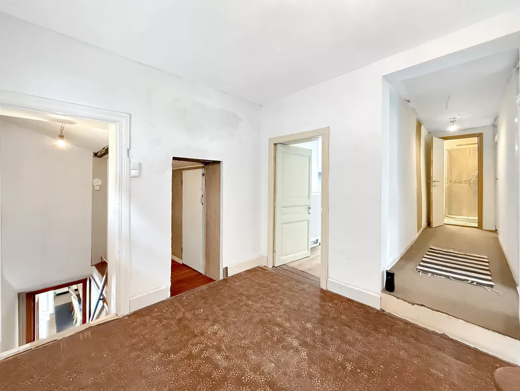 Image de NETHEN - MAISON DE 245 M³ HABITABLE - Nethen