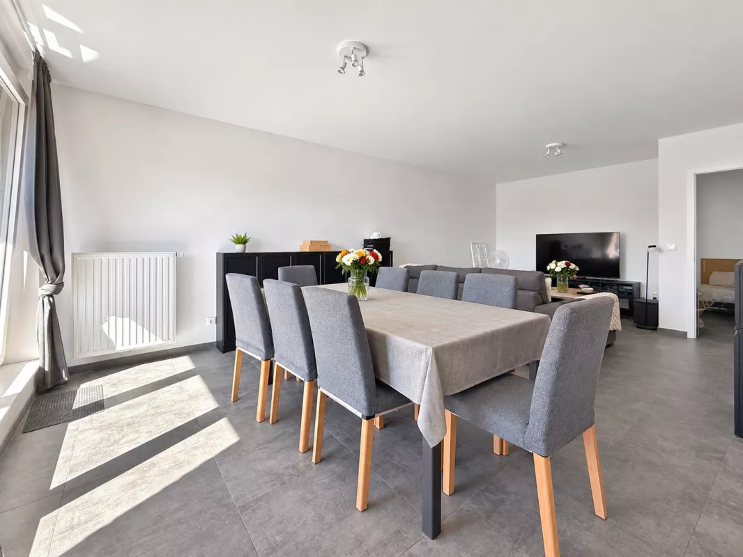 Image de TRES BEL APPARTEMENT 2 CHAMBRES + 2 PARKINGS - Helecine