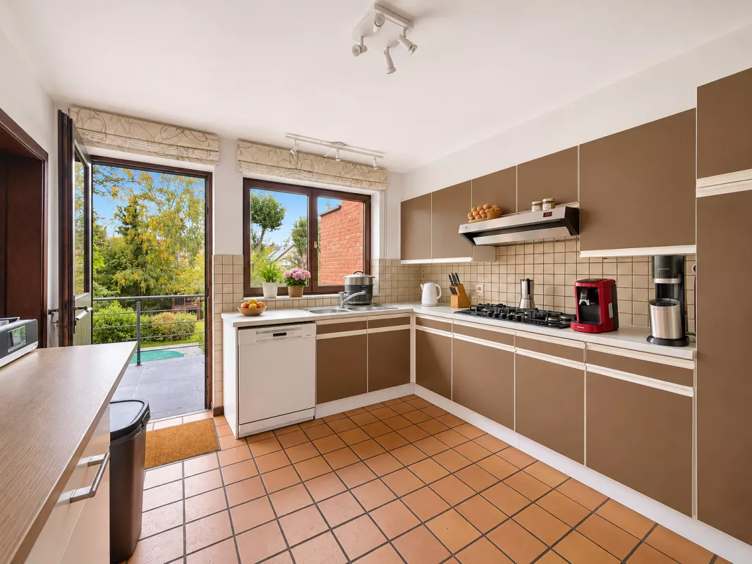 Image de MAISON 4-5 CH + ESPACE PROFESSIONNEL DE 67m² - LA HULPE